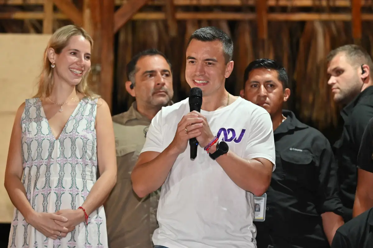 Noboa se convirtió en el presidente más joven de toda la historia de Ecuador.