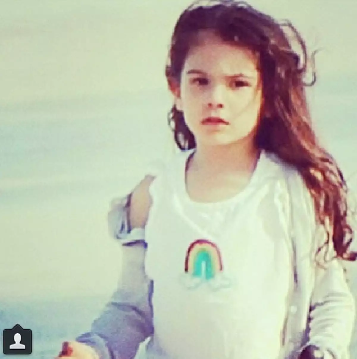 La actriz y cantante decidió subir a su cuenta de Instagram dos fotos de sus hijos, en la primera aparece Matthew Alejandro y el la segunda, Sabrina Sakaë.