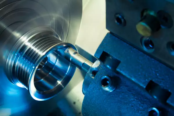 Los portaherramientas usados por Rymsa están diseñados para minimizar la vibración mediante un amortiguador alojado en el interior del cuerpo de la herramienta. Imagen alusiva.