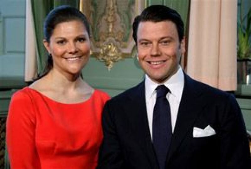 La pareja se casará el 19 de junio de 2010 en la Catedral de San Nicolás de Estocolmo, la elección de ese día obedece a una larga tradición dentro de la dinastía Bernadotte.