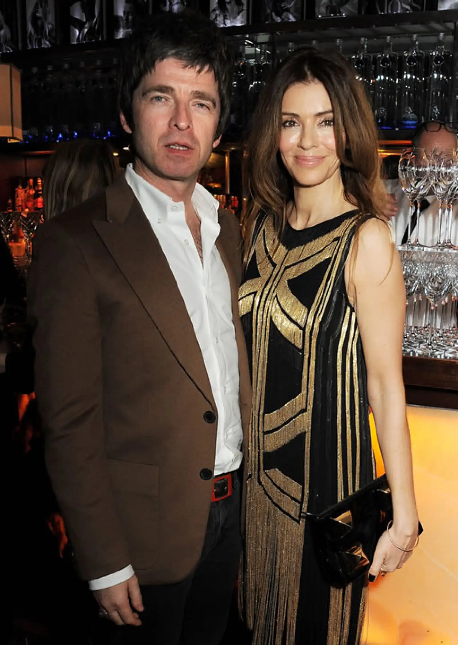 Noel Gallagher y Sara Macdonald no pudieron faltar entre los invitados a la presentación del libro.