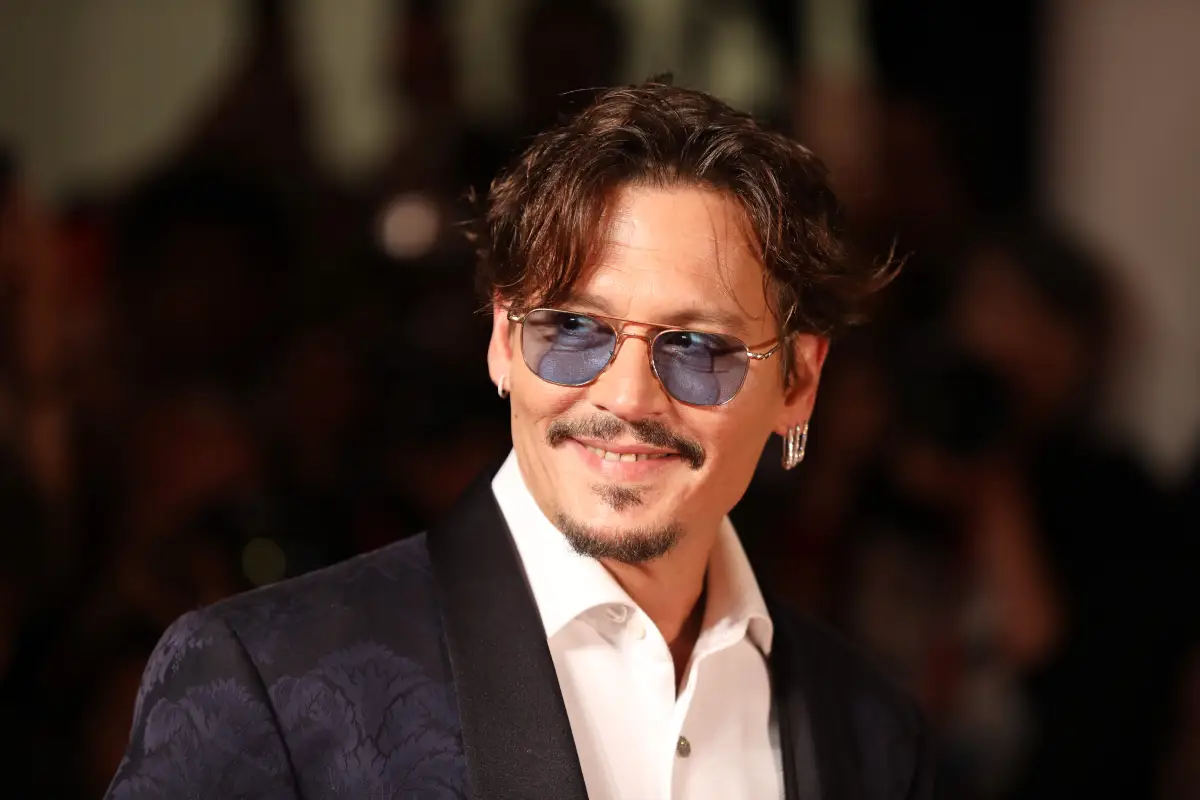 johnny-depp-escribe-cancion-sobre-juicio
