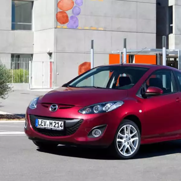 El Mazda 2 fue presentado oficialmente en 2007, también en la feria del automóvil de Nueva York.