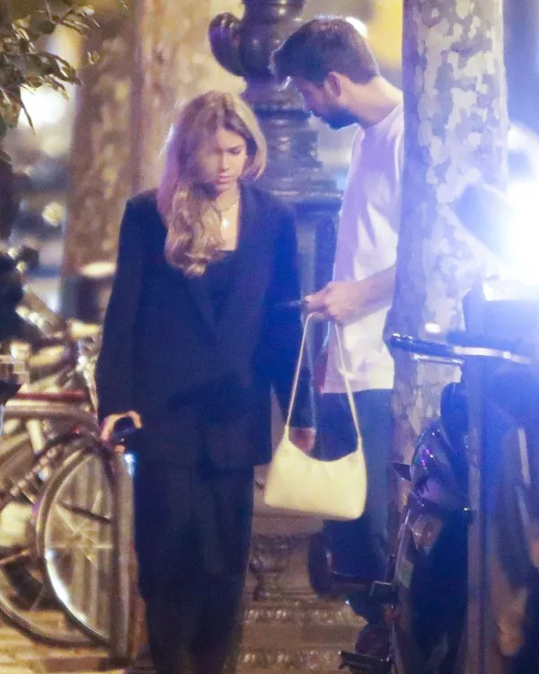 Gerard Piqué y Clara Chía