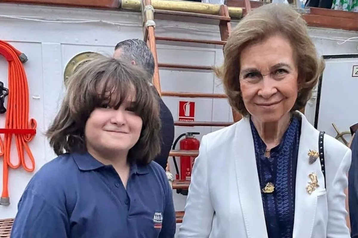 Andrea Nicolás y la reina emérita Sofía de España