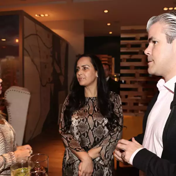 Alejandra Escudero,Perla Machain,Gerardo Hidalgo