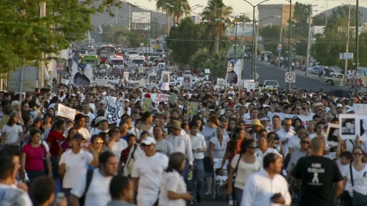 manifestacion para recordar muerte de los niños de la guarderia abc