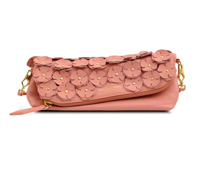 La primavera no está completa sin las flores, toma nota y lleva esta tendencia de la manera más stylish.