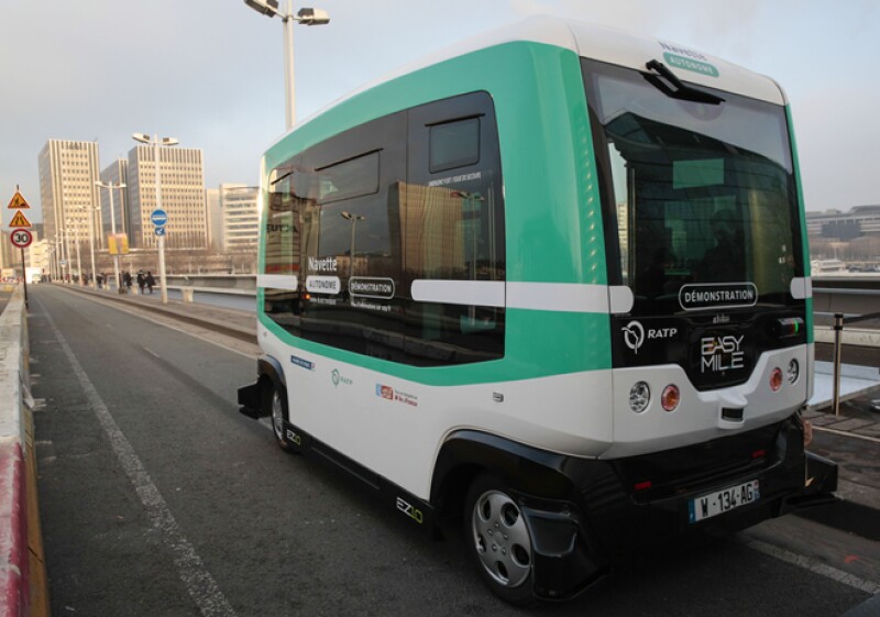 minibus autonomo paris