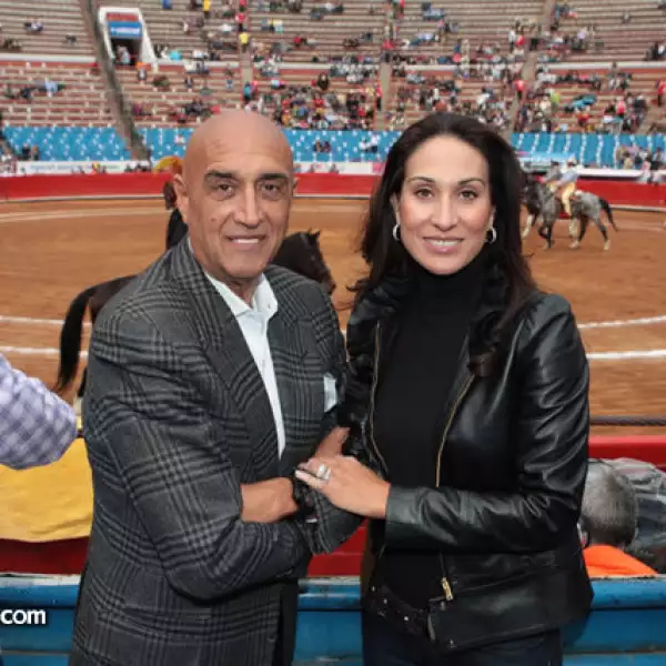 Pedro Torres,Roberta López Negrete