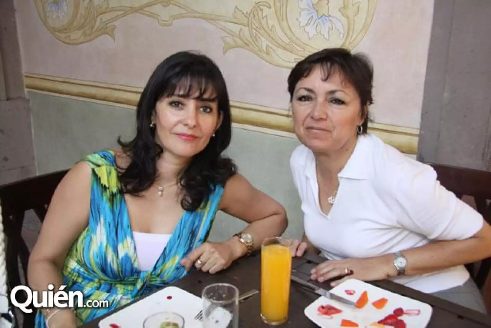 Maria Elena Solorzano,Angelica Cantu