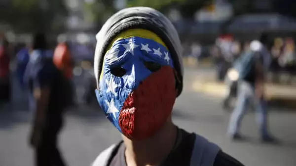 Miles de venezolanos han salido a las calles para protestar contra el Gobierno por los problemas económicos y de seguridad.