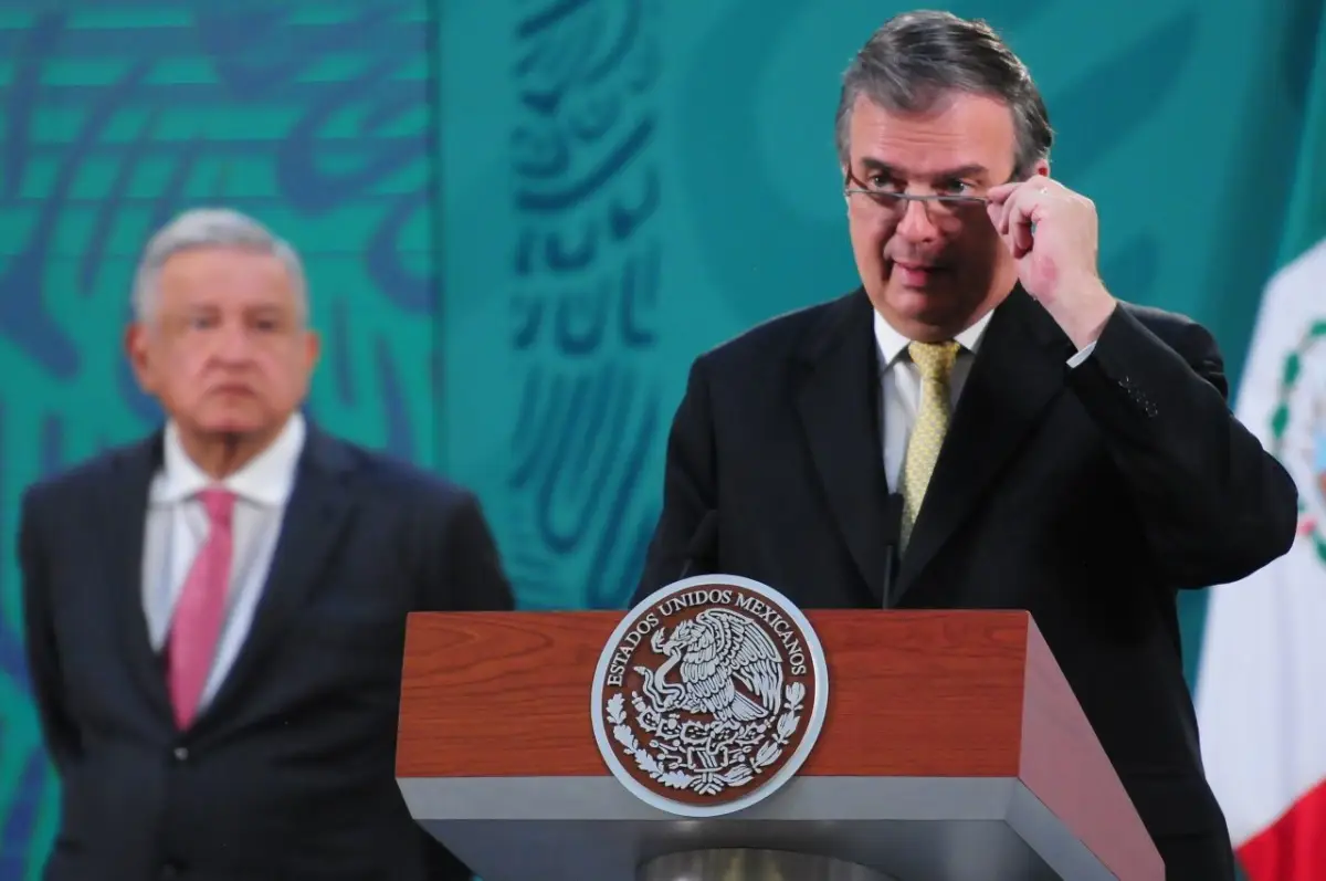 ebrard the economist