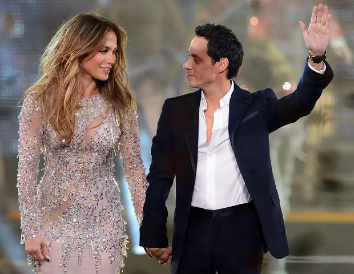 La actriz y cantante realizó una película sobre su gira "Dance Again World Tour", donde el mundo podrá ver los momento difíciles que pasó durante su divorcio.