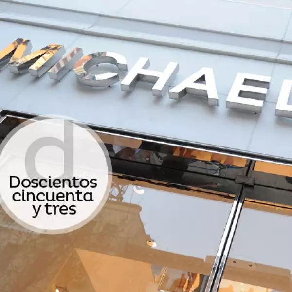 253 es el número de boutiques que existen del diseñador en todo el mundo.