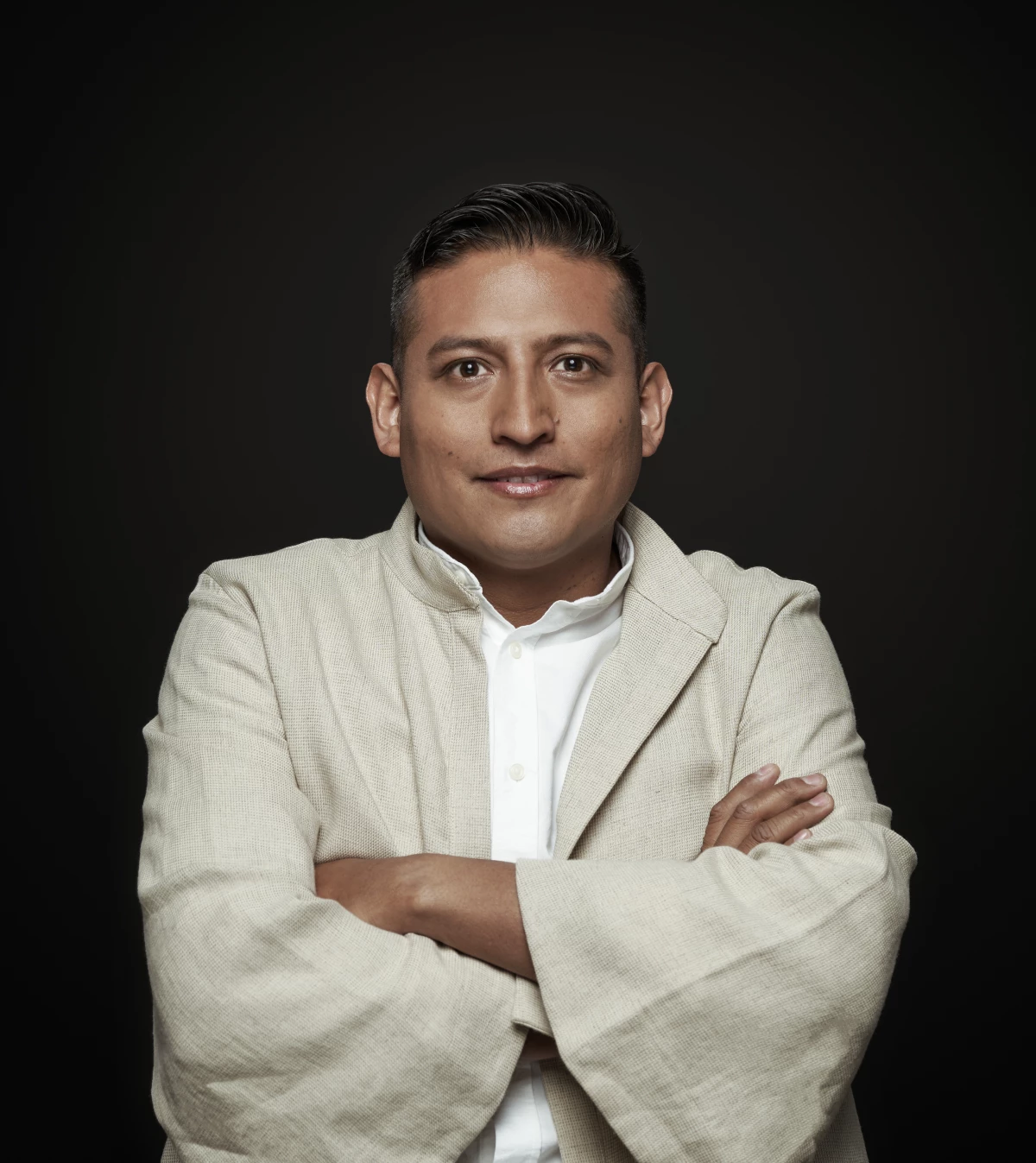 Israel Loyola.