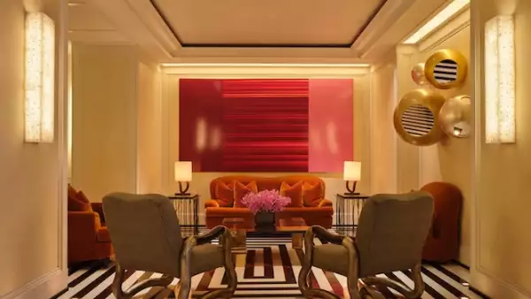 markhotel_lobby