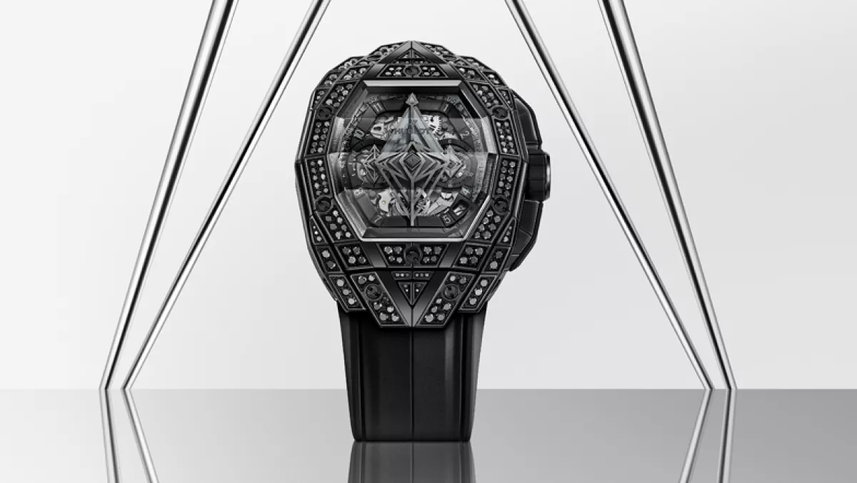 Hublot presenta el Spirit of Big Bang Sang Bleu All Black Pavé