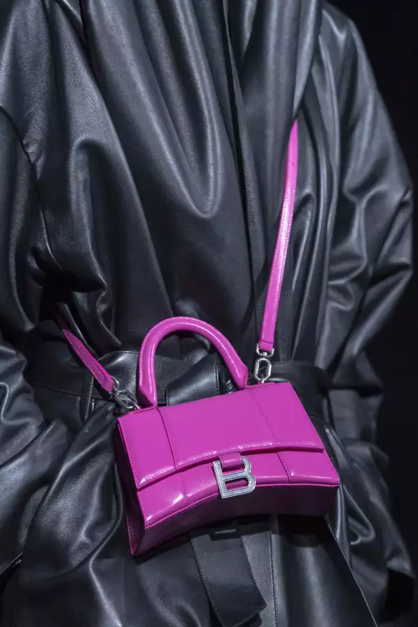 Balenciaga bag F19 014.jpg