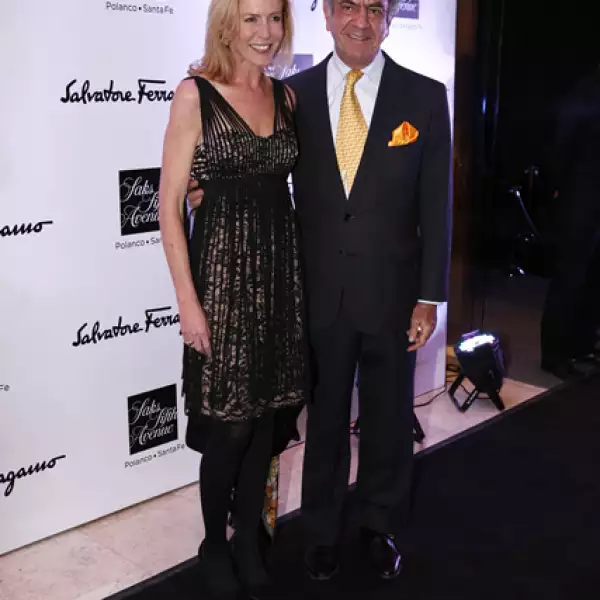 Lili Tron,Rodrigo Rivero Lake