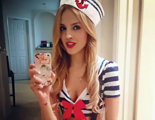 Eiza González es de las celebs mexicanas que llena su cuenta de Twitter con selfies.