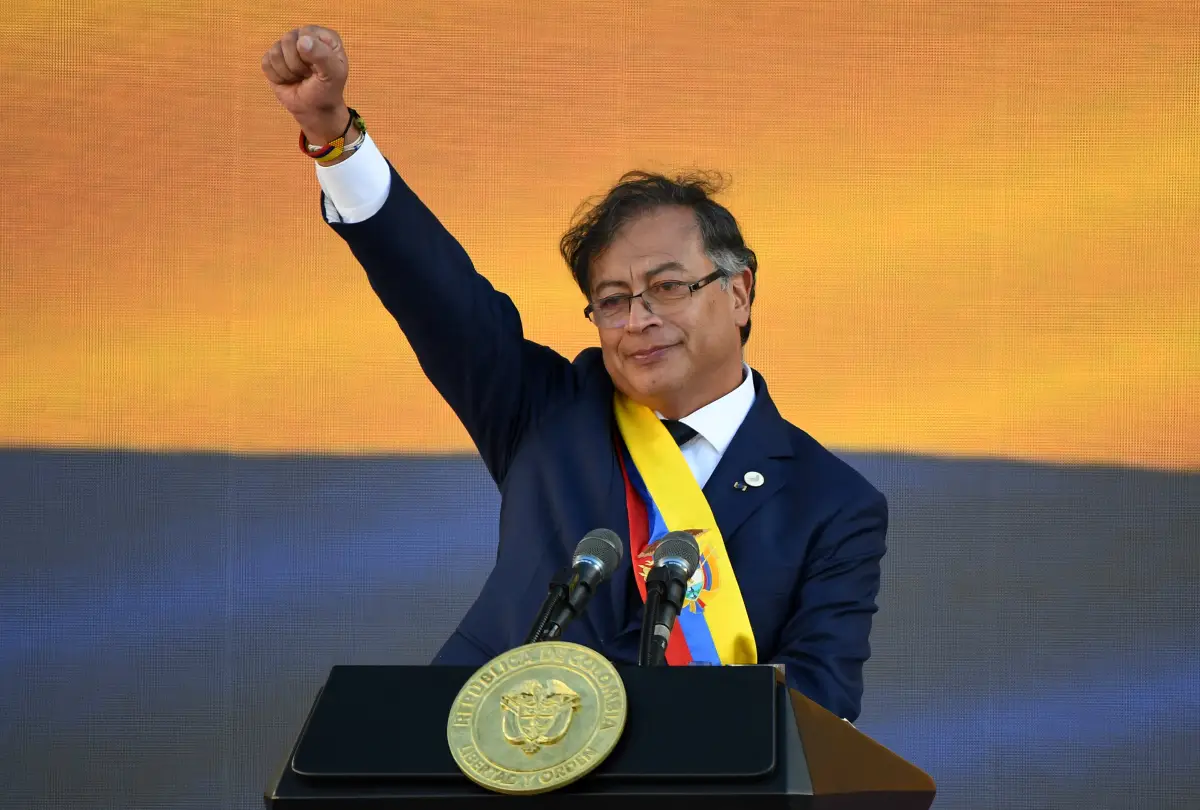 Colombia va por gravar el patrimonio, los refrescos y alimentos procesados