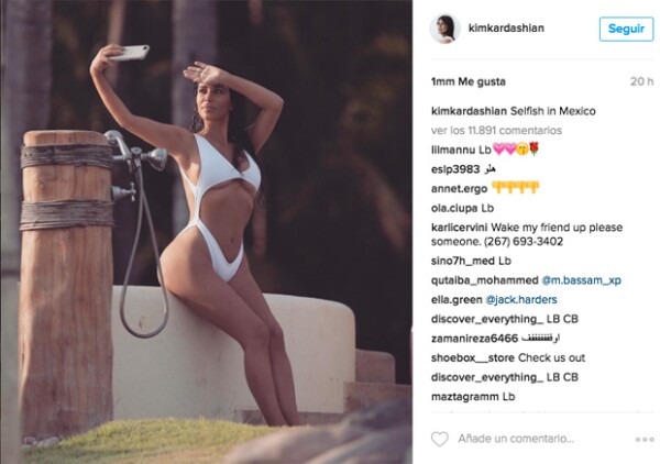 También presumió su diminuta cintura después de perder 32 kilos.