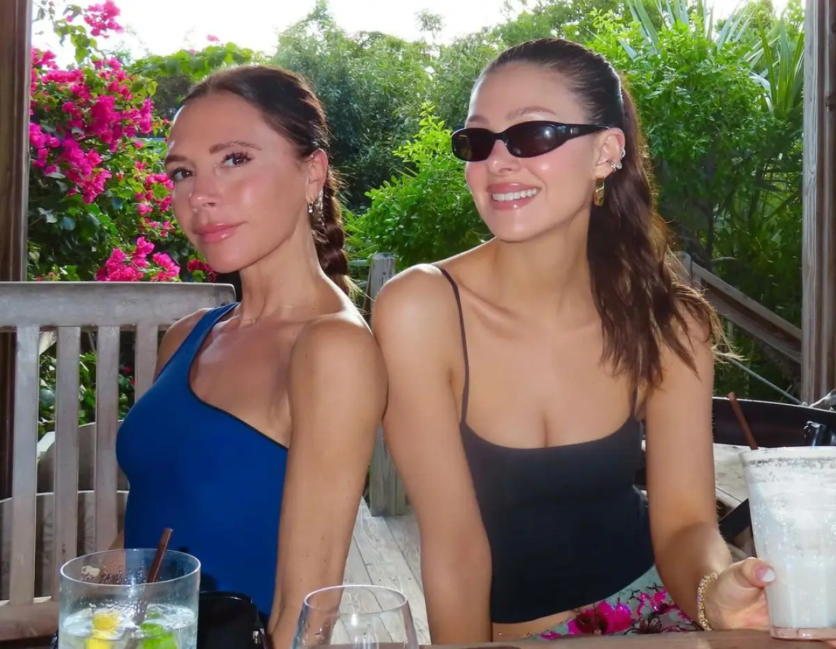nicola-peltz-victoria-beckham.jpg