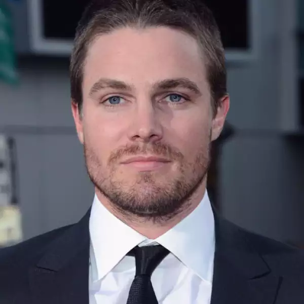 Stephen Amell