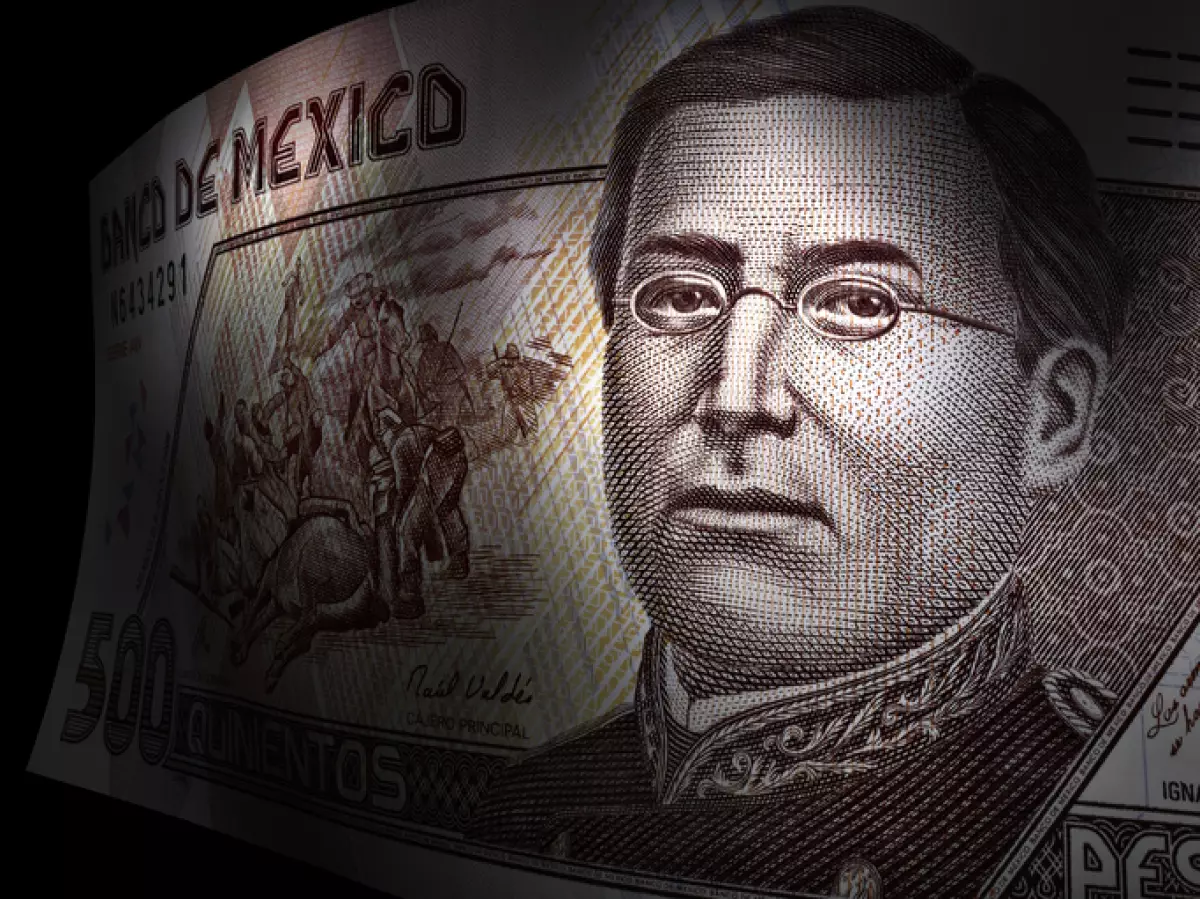 Ignacio Zaragoza's close up in a five hundred pesos bill