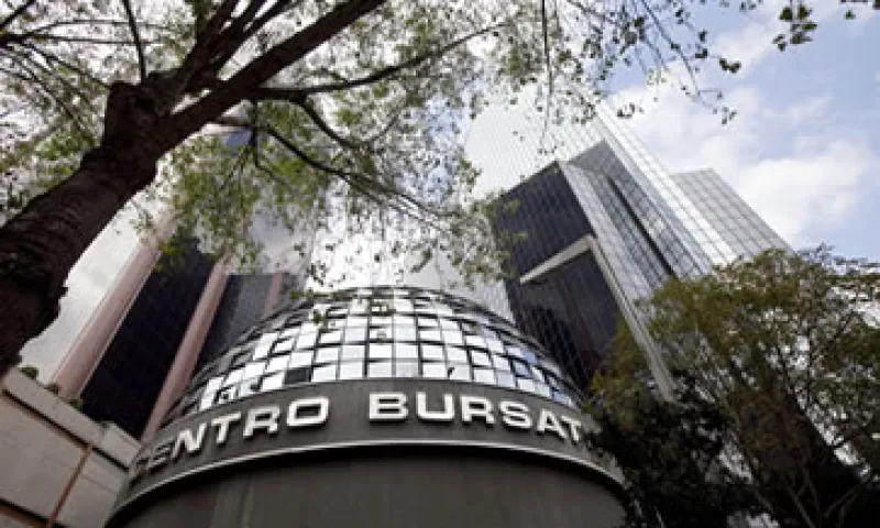 La Bolsa mexicana registró un volumen de acciones por debajo del promedio diario.   (Foto: Reuters)