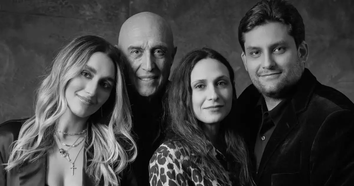 Pedro-Torres-con-sus-hijos