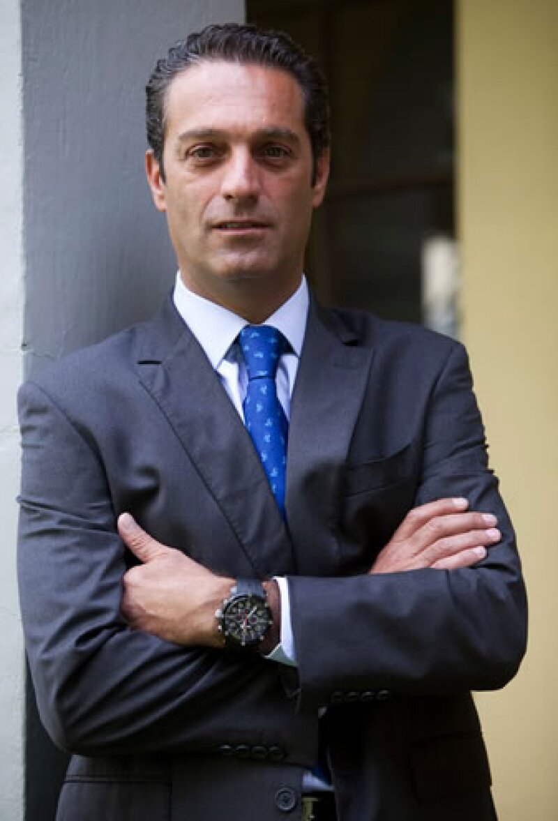 Maximino Michel Suberville, presidente honorario del consejo de administración de El Puerto de Liverpool, falleció el jueves a los 83 años de edad.