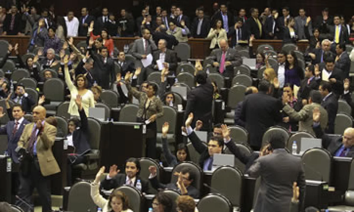La propuesta de gasto para 2013 para el sector educativo asciende a 587,379.5 millones de pesos. (Foto: Notimex)