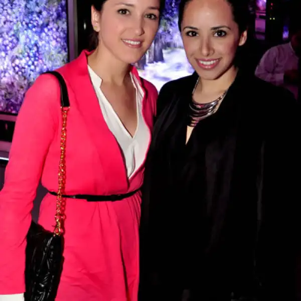 Regina González y Adriana Flores