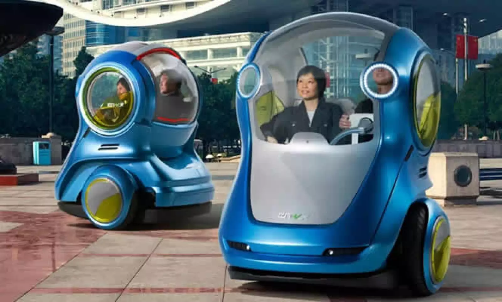 Según un estudio de General Motors, antes del 2030, las áreas urbanas albergarán a más del 60 por ciento de los 8.000 millones de personas del mundo. Por ese motivo, General Motors, presentó una nueva forma de vehículo llamado EN-V.