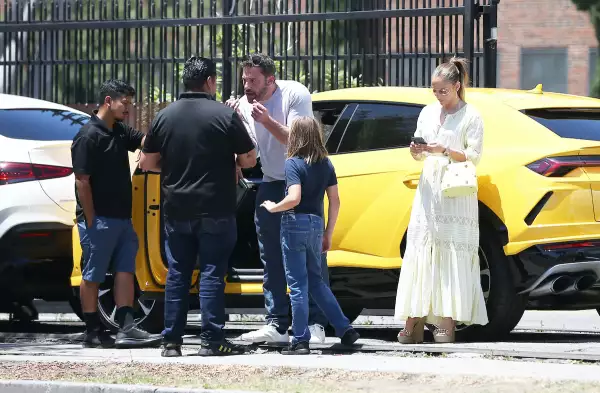 PREMIUM EXC Ben Affleck, Jennifer Lopez, Samuel Affleck
