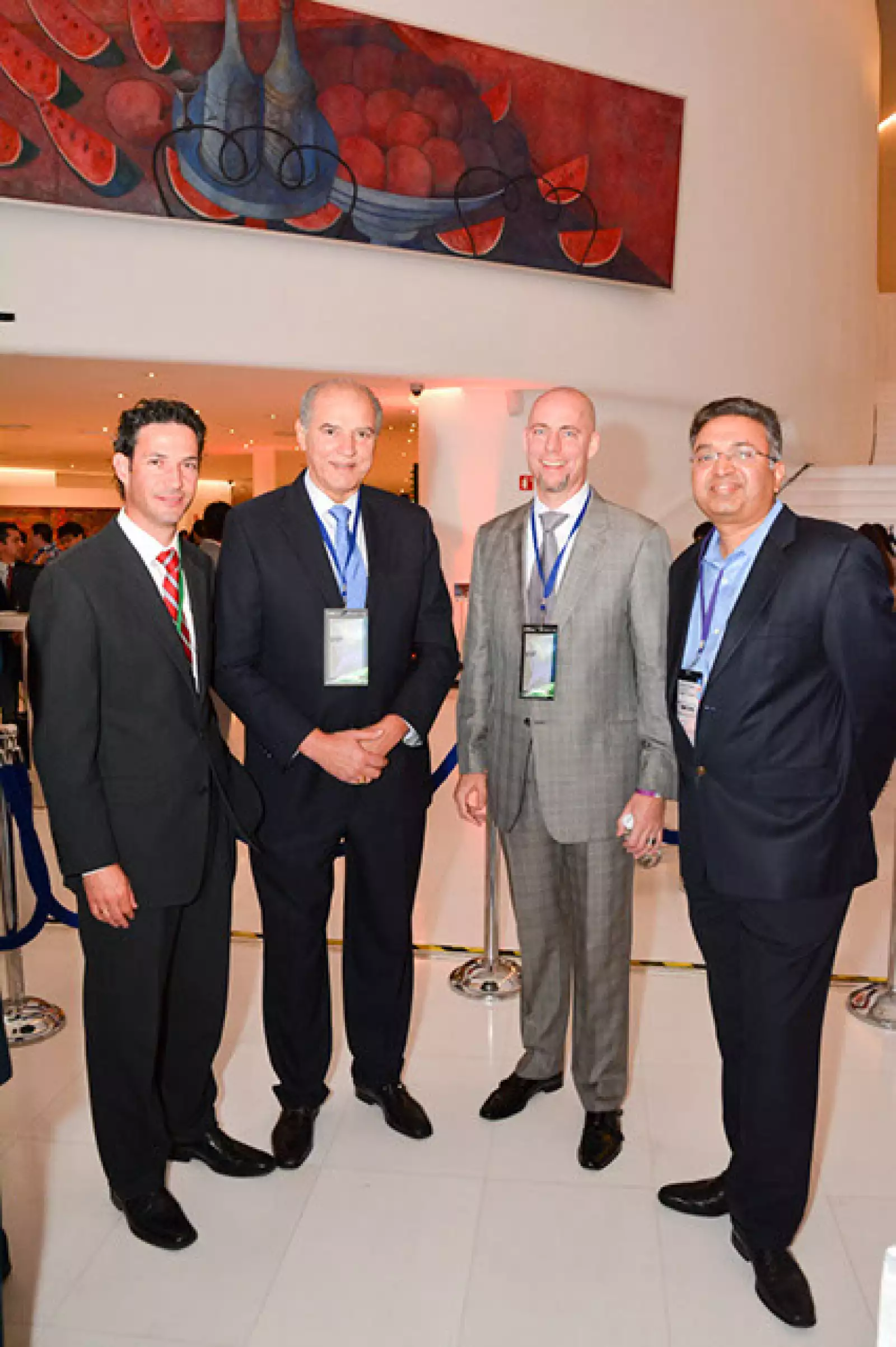 Lorenzo Orozco,José Sabater,Key Tailor y Vismal Gupta.