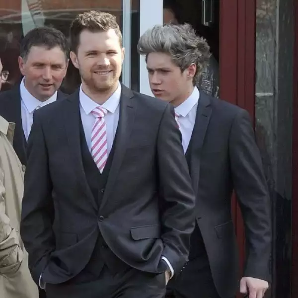 Su hermano mayor, Greg Horan se casó con Denise Kelly en la iglesia de St. Michael  en Westmeath, Irlanda.