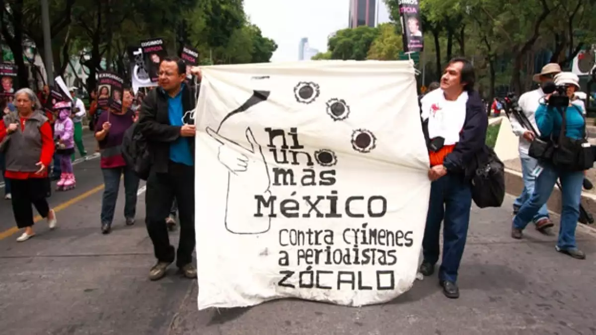 Periodistas marcha protesta comunicadores DF Contralínea