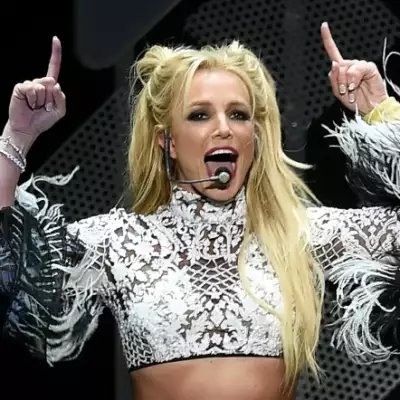 Britney Spears ingresa voluntariamente a rehabilitación