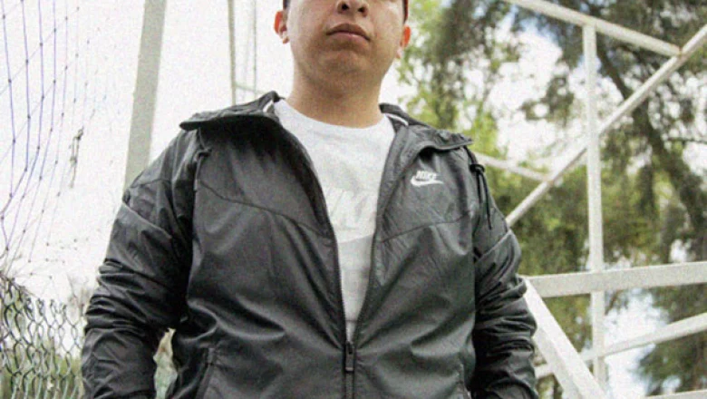 Pery Meza, jugador profesional de Los Capitanes; Diego Alfaro, Smithe y Danger son representantes de la campaña.