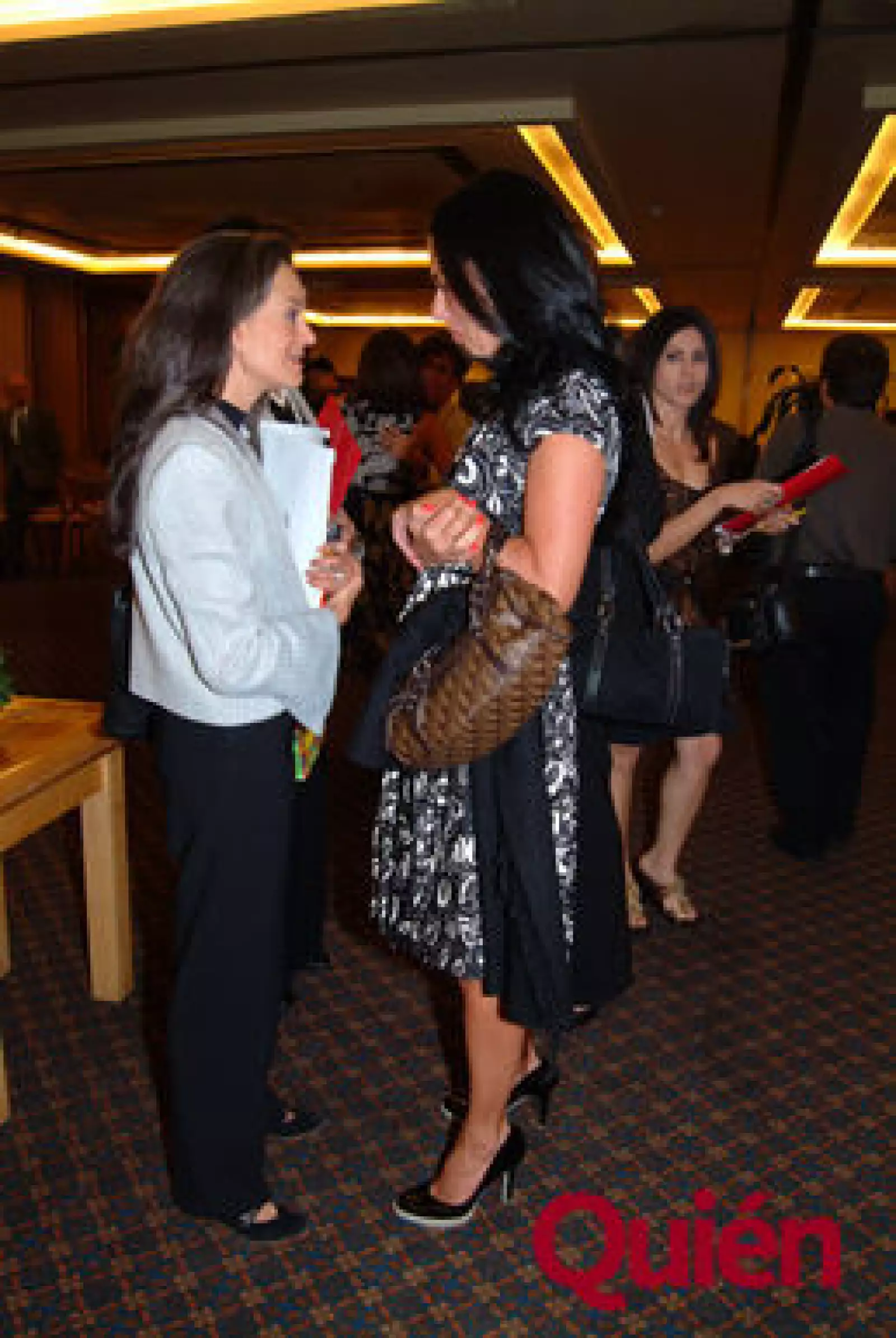 Alicia Martínez, Lourdes Méndez