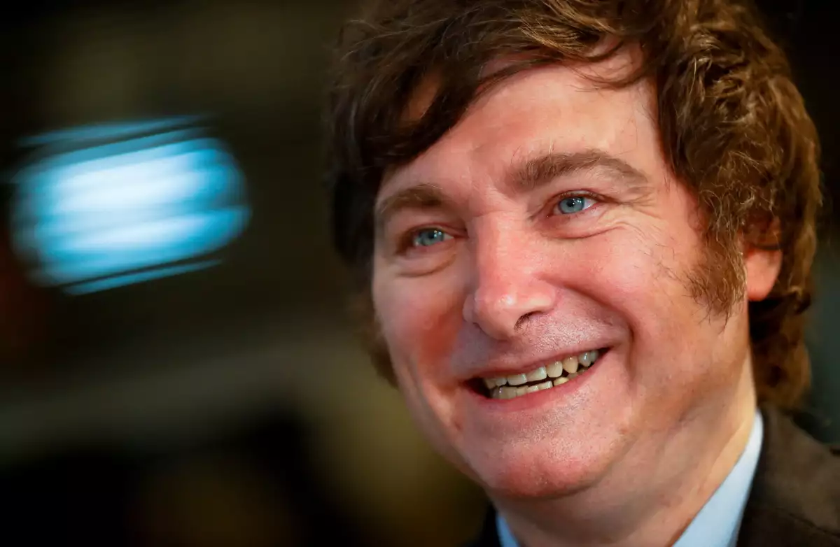 El congresista argentino Javier Milei reacciona durante una entrevista en Buenos Aires, Argentina, el 10 de mayo de 2022. Foto tomada el 10 de mayo de 2022.