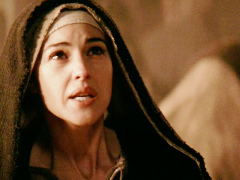 La actriz como María Magdalena en La Pasión de Cristo, de 2004.