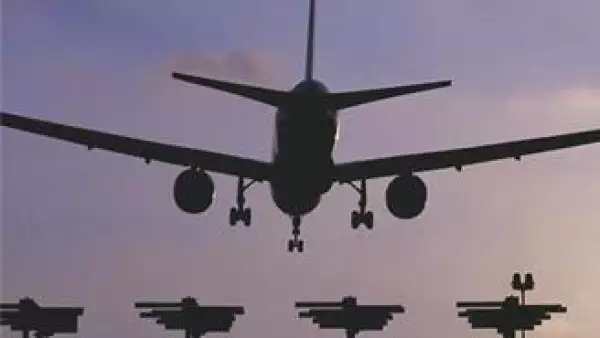 Avion-aeropuerto