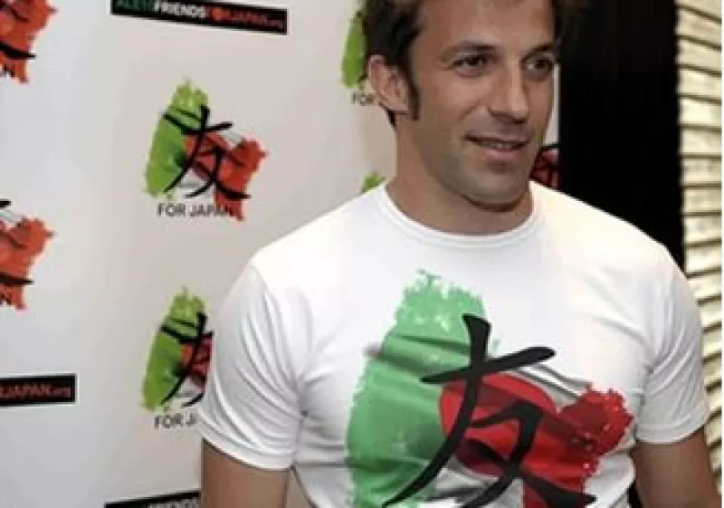 El jugador recuerda los buenos tiempos que pasó en Japón y por eso decide ayudar. (Foto: AP)