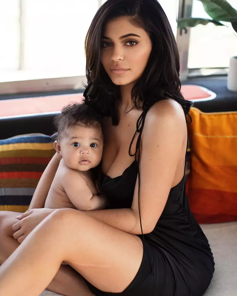 Stormi-Kylie-Jenner.jpg