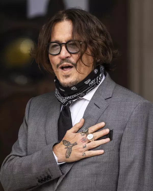 Johnny Depp prepara su regreso al cine con Jeanne du Barry dirigida por Maïwenn