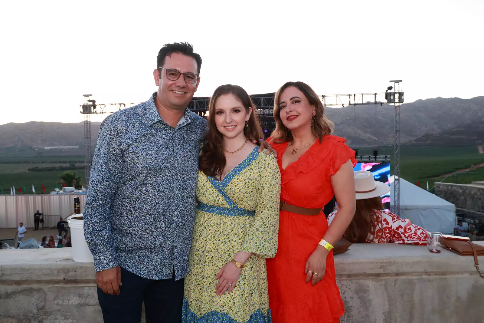 Aldo Gutiérrez , Marifer Tentori y Diana Celaya